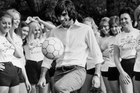 "Le Cinquième Beatles" : George Best, pop star du football